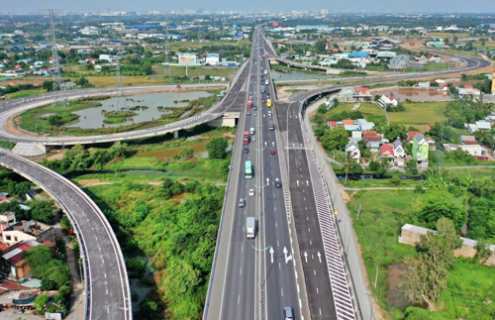 Liên tục xúc tiến đầu tư hạ tầng quy mô lớn, chuyên gia dự báo bất ngờ về thị trường BĐS khu Tây Tp.HCM